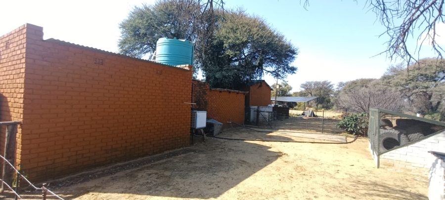 6 Bedroom Property for Sale in Hoopstad Free State